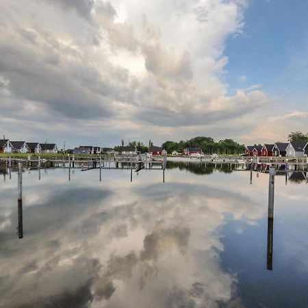 Beach Front Home In Zerpenschleuse With Wifi ภายนอก รูปภาพ