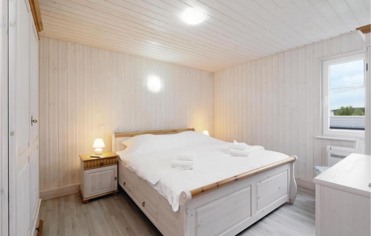 Beach Front Home In Zerpenschleuse With Wifi ภายนอก รูปภาพ